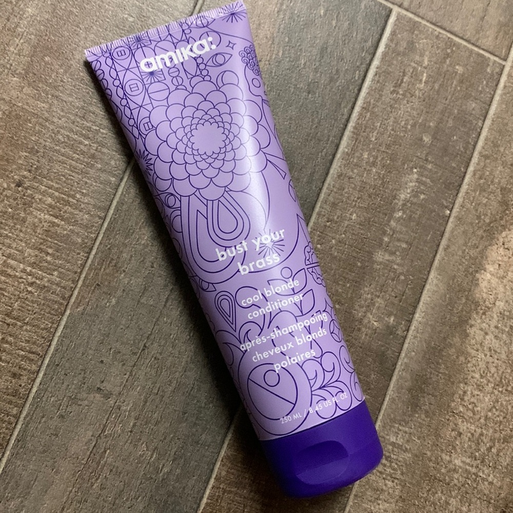 Amika bust your brass conditioner